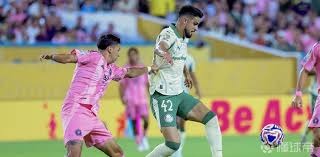 费迪南德：见到巴乔让我非常激动，那仿佛让我回到了童年时代